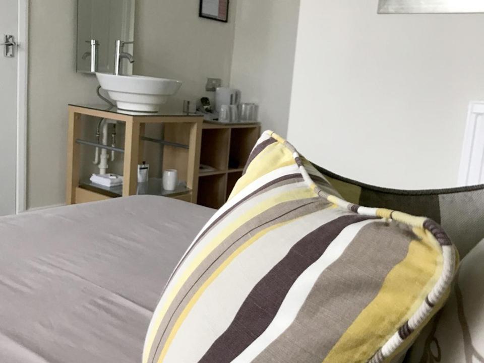 St Bernards New Quay Quarto foto