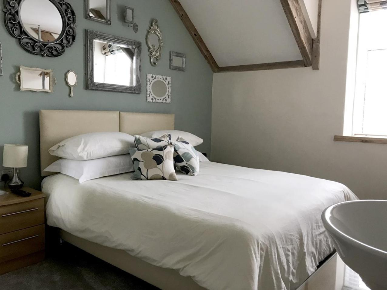 St Bernards New Quay Quarto foto